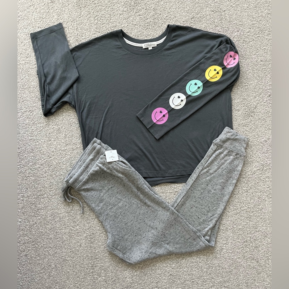 NWOT PJ Salvage/Honeydew Gray Sleep/ Lounge Set Size Medium
